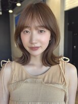 ガーデントウキョウ(GARDEN Tokyo)&nbsp;ミディアム くびれヘア レイヤーカット ベージュカラー