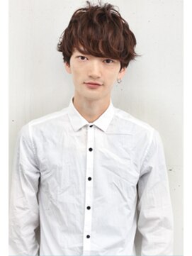 モッズヘア 青葉台店 長めのバングでセクシー感を演出！