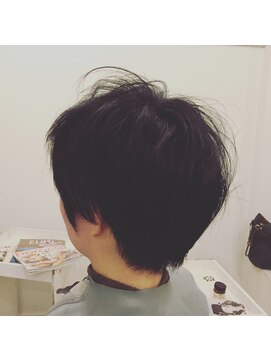 カタチヘアー(HAIR) 。。。春。。。爽やかかわいい。。。ショートのカタチ。。。