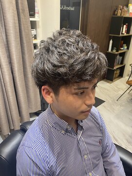 バーバーカズ(barberKAZU) 左からふんわり2ブロック