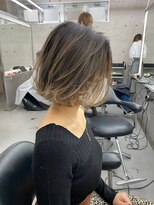 イキ 表参道(iki omotesando)&nbsp;モード/無造作ウェーブ/大人ガーリー[表参道駅]