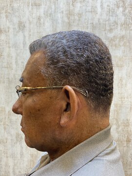 リバティシェアバーバー 銀座(LIBERTY SHARE BARBER) シン・二グロ