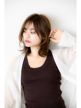 リノナ(Linona) こなれ外はねヘア ゆるふわ巻き カーキベージュ【リノナ】