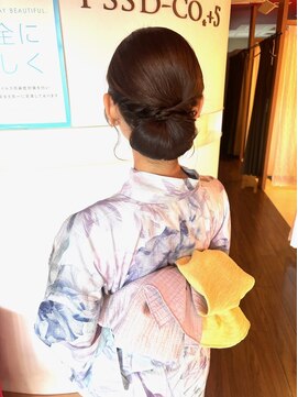 ブラウ ネイル パーティー(Blau Nail Party) 浴衣シンプルシニヨン