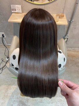 クー  戸越銀座(QOO) 美髪のススメ髪質改善切りっぱなしボブピンクブラウン