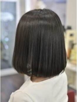 ヘアーデザイン キャンパス(hair design Campus)の写真/【四条大宮1分】白髪染めだってオシャレに！グレイカラーとは思えない透明感溢れる明るめのカラーを実現♪