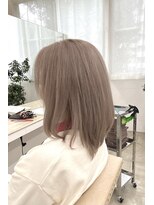 ニュート(Neut )&nbsp;ホワイトミルクティー/ハイトーン/明るめ/白髪ぼかし