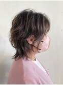 30代40代50代ミディアムウルフパーマくびれひし形抜け感