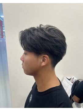 シェルフィ アピタ長久手店 刈り上げアップバングスタイル