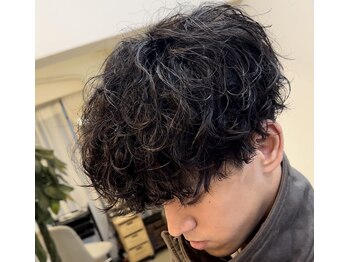 ビューティーシー(beauty SEA)の写真/【天神】波巻き/スパイラル/スペインカール。どんなパーマも得意。失敗したくない大人男性の駆け込み寺。