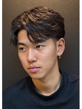 グロウ 博多店(growth) 博多メンズフェザーショート