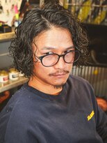 リットインダハウス(LIT INDA HOUSE)&nbsp;サーフ系 グランジ系  サーフカール ミディアムパーマ