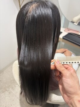ビーエフサロン(BxF SALON) 毛先までシルクの輝き♪憧れの極上美髪ストレートロング