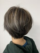 ブッディ(BDY)&nbsp;隠さず活かす☆ハイライトグレイカラー