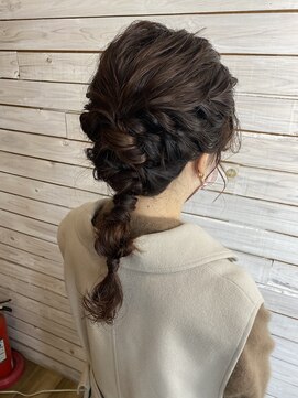 デコヘアー キートス(DECO HAIR kiitos) 編み下ろしのお呼ばれアレンジ