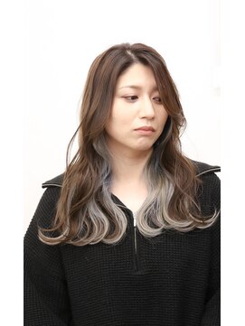 イーエン ヘアーデザイン(iiEn hair design) イヤリングカラー×インナーカラー◇ブリーチ必須カラー