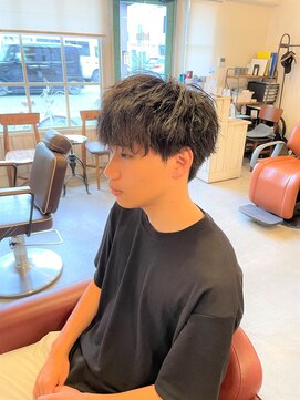 アンティコ(Antico) ツイストスパイラルモテ髪マッシュショート束感ツーブロック流行