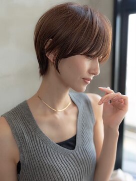 イオ 本厚木(io) 大人かわいい似合わせカットショートヘアシースルーバング小顔