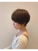 飽きのこない正統派ノーブルショート