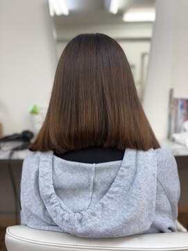 ビューティーサロンじゅん セミロングヘアー