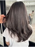 ハイライト白髪ぼかしダブルカラーインナーカラーショートボブ