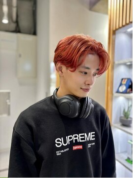 ムーン バイ ケンジ(moon by KENJE) 【takumi】オレンジ/ブリーチなしカラー/センターパート