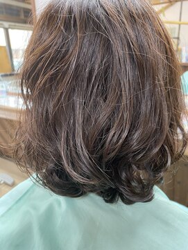 和み。KAMIBIYORI カット、縮毛矯正、トリートメント