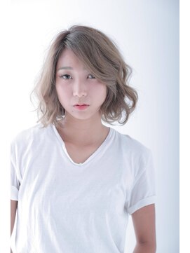 ブレス 芦屋店(brace) 切りっぱなし外ハネボブ×ハイライトカラー×くびれヘア