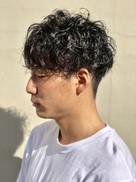 ヘアー アイス ルーチェ(HAIR ICI LUCE) スパイラルパーマ 刈り上げ 2ブロック ストリート メンズパーマ