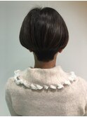 襟足タイトの重めボブ