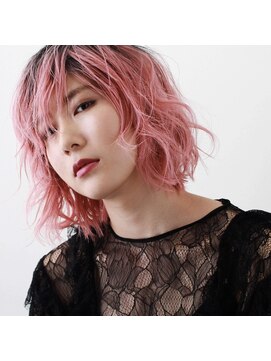 エメリヘアー(Emeli Hair) ペールピンクレイヤースタイル