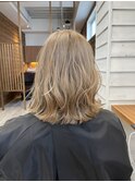 アッシュベージュ×ミディアムヘア♪シアーベージュ