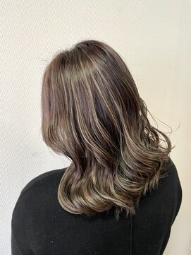 ヘアハウス ルアナ(Hair House Luana by NYNY) 透け感あるハイライトカラー☆