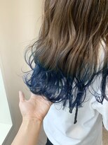 リオリス ヘア サロン(Rioris hair salon) 鮮やかブルーで裾カラー☆