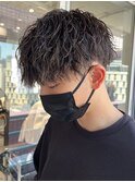 縦落ちツイストスパイラルパーマツヤ系質感マッシュツーブロック