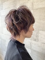 ジェリカ(Jlica) ウルフショートにピンクとベージュのランダムカラー