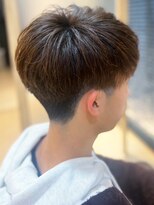 ヴィヴァーチェイルソーレ(VIVACE ilsole)&nbsp;20代30代40代メンズハイライトアッシュブラウンツーブロ刈り上げ