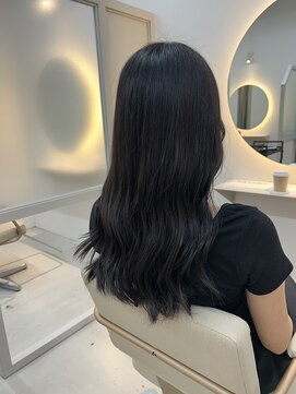 シダ(sida SAIIN) 【牧内】ダークモカブラウン/艶髪/ロングヘア