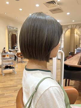 ビュートリアム265(BEAUTRIUM 265) ナチュラルストレートパーマボブ縮毛矯正 髪質改善 切りっぱなし