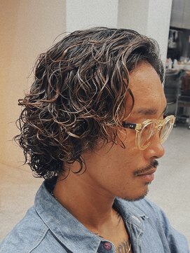 フィフス 渋谷(fifth) サーフカール大人プードルパーマ波巻きパーマスパイラルパーマ