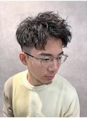 ツーブロックツイストスパイラルパーマフェザーショートビジネス