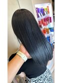 髪質改善ストレートロングヘア透明感ブラック黒髪