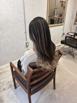 アソビ(Asobi) 【ブリーチ2回】表面が暗いアンブレラカラー2