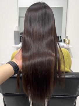 ロムーク 表参道(LOMKH) ミディアムレイヤーロングレイヤーカット顔周りショコラブラウン