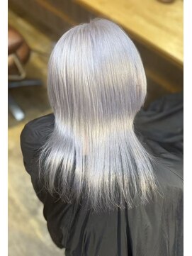 桃の木 ヘアー(桃の木 hair) ホワイトシルバー×トリプルカラー