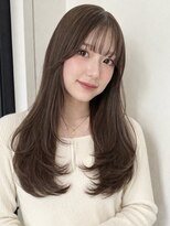 ローネス(LONESS)&nbsp;小顔効果のあるレイヤーカットと透明感ベージュ