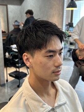 ザ クラン バイ ヘッドライト 仙台長町店(THE CLAN by HEADLIGHT) 【爽やか好印象】2ブロック×刈上げメンズショート