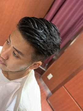 ヘアーモードキクチ 日本橋三越前店 【日本橋】ローフェード