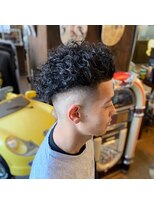 グルーミングサロン バーバーヤマシタ(GROOMING SALON BARBER YAMASHITA)&nbsp;スパイラルパーマ×フェード