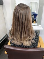 ヴィフ 大船(VIF)&nbsp;シャドールーツバレイヤージュ(ケアブリーチ)×グレージュカラー